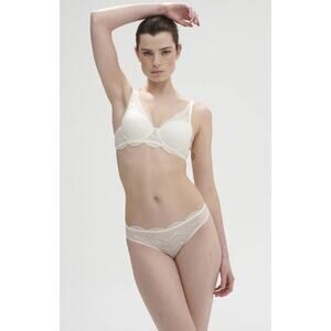 simon perele KARMA Karma Triangle 3D Demi - White 32D NEW $110